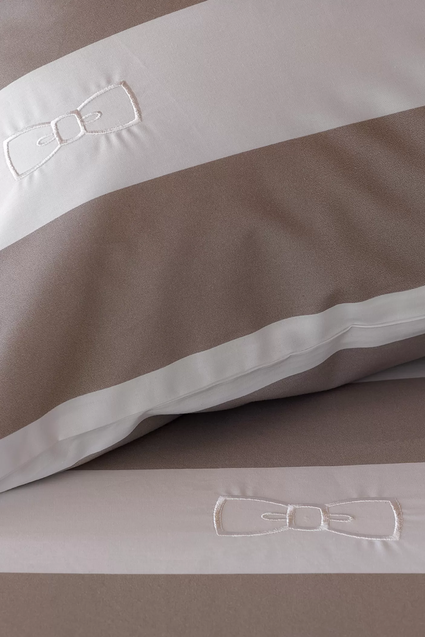 Best Sale 2 Taies D'oreiller De Coussins Carrés à Rayures Gris - A La Recherche Du Ballon Perdu Taies D'Oreiller