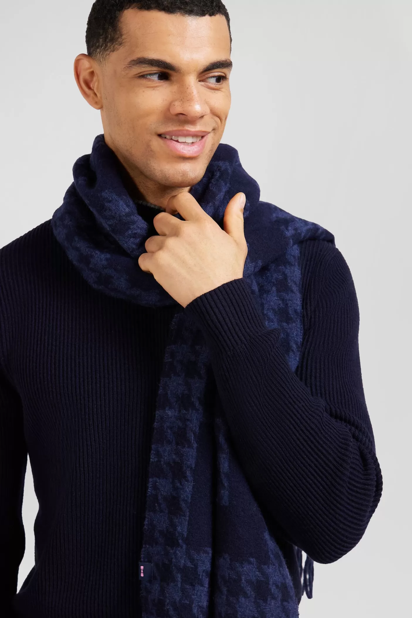 Cheap Echarpe En Laine Mélangée Bleu Marine Lettrage Jacquard Homme Echarpes Et Chèches